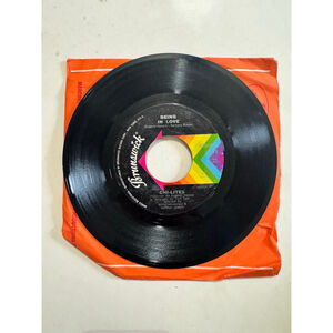 1972 Brunswick Records 45 RPM Chi-Lites “ Being in Love / Oh Girl”